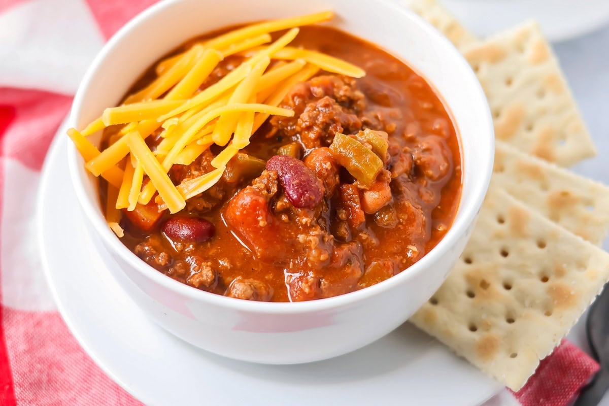 Homemade Wendy's Chili: Get the Mild & Hearty Taste at Home